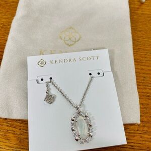 NWT Kendra Scott Shanley Silver Short Pendant Necklace